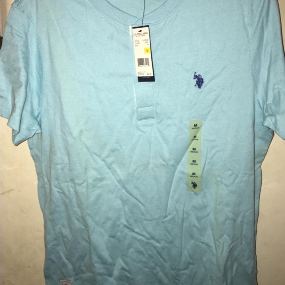 Men medium polo buttoned shirt